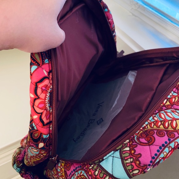 NWT VERA BRADLEY ESSENTIAL BACKPACK - Picture 5 of 8